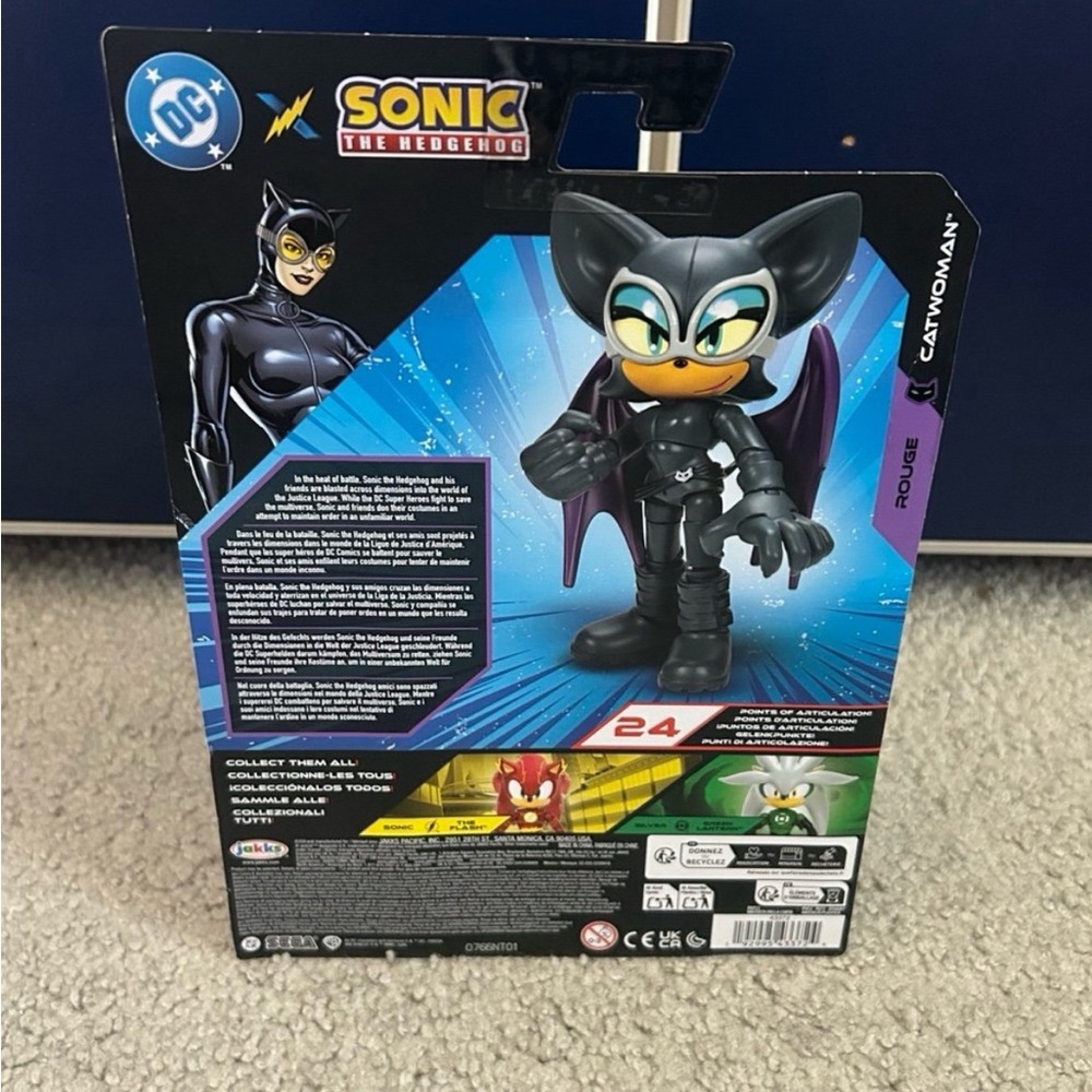 DC x Sonic Rouge The Bat as Catwoman 5” Jakks Pacific - Picture 11 of 12
